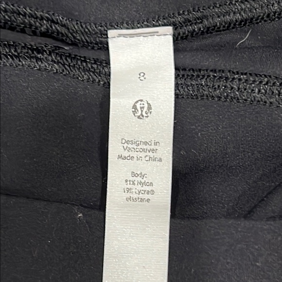 Black High-Waisted Leggings - Picture 5 of 9